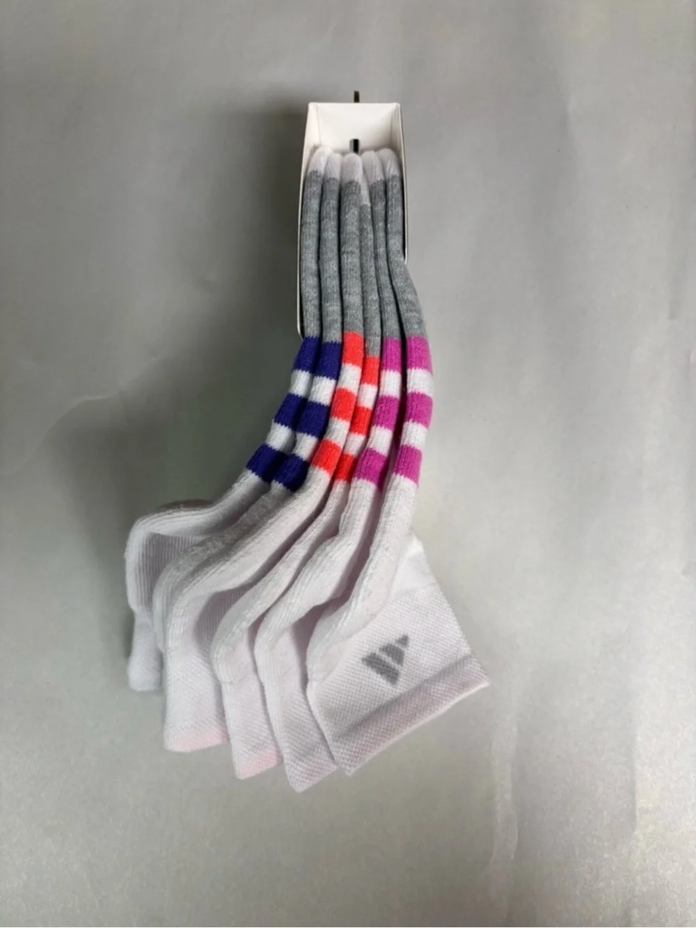 New Adidas Socks Women’s 3 Pair White Aeroready Cushion Quarter Athletic Casual